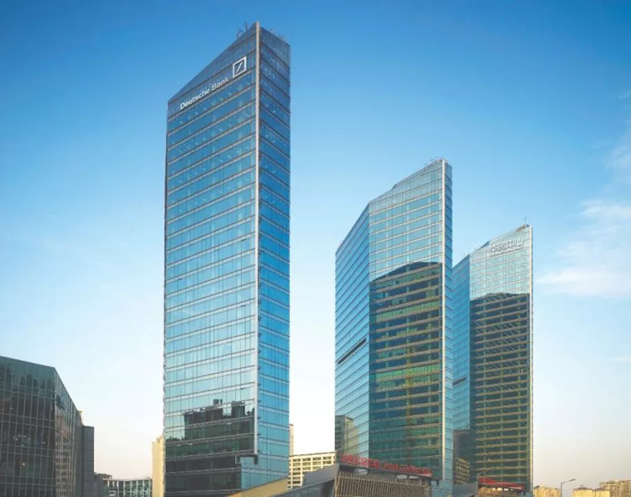 世服宏图北京华贸中心高端办公地标，位于国贸CBD核心区，交通便利，资源丰富。