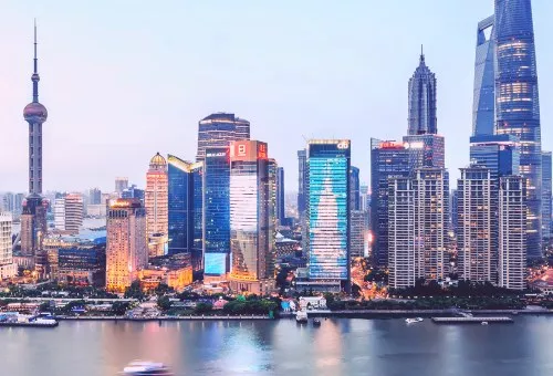 世服宏图位于中国上海花旗集团大厦坐标上海贸易中心地带，拥有外滩江景景色，享受最星级的办公地点。