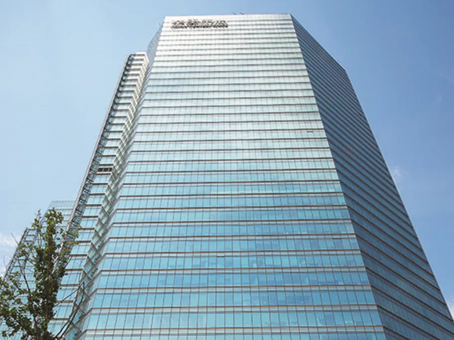 世服宏图位于中国北京财富金融中心，坐標北京CBD核心位置，享受最星级的办公地点